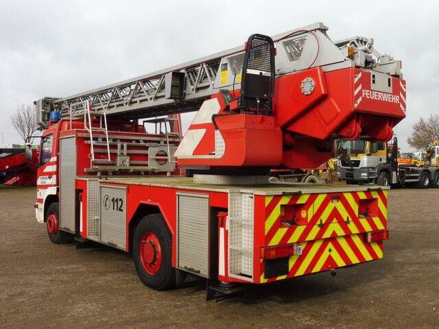 Mercedes-Benz 1528 ATEGO 4x2, Drehleiter DL23-12, Metz, 30m - Paloauto: kuva Mercedes-Benz 1528 ATEGO 4x2, Drehleiter DL23-12, Metz, 30m - Paloauto Mercedes-Benz 1528 ATEGO 4x2, Drehleiter DL23-12, Metz, 30m - Paloauto: kuva Mercedes-Benz 1528 ATEGO 4x2, Drehleiter DL23-12, Metz, 30m - Paloauto