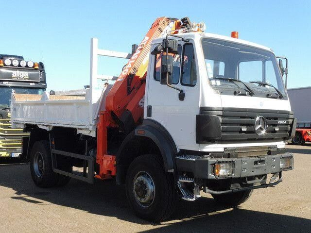 Mercedes-Benz 2024 AK 4x4, Tals AK 140.1 A3, Greifersteuerung - Kippiauto kuorma-auto: kuva Mercedes-Benz 2024 AK 4x4, Tals AK 140.1 A3, Greifersteuerung - Kippiauto kuorma-auto Mercedes-Benz 2024 AK 4x4, Tals AK 140.1 A3, Greifersteuerung - Kippiauto kuorma-auto: kuva Mercedes-Benz 2024 AK 4x4, Tals AK 140.1 A3, Greifersteuerung - Kippiauto kuorma-auto