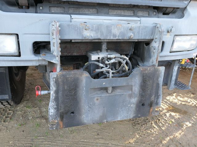 Mercedes-Benz 2035 AK Actros 4x4, Kehrmaschine Schmidt, Allrad - Lakaisuauto: kuva Mercedes-Benz 2035 AK Actros 4x4, Kehrmaschine Schmidt, Allrad - Lakaisuauto Mercedes-Benz 2035 AK Actros 4x4, Kehrmaschine Schmidt, Allrad - Lakaisuauto: kuva Mercedes-Benz 2035 AK Actros 4x4, Kehrmaschine Schmidt, Allrad - Lakaisuauto