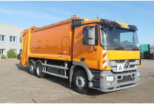 Mercedes-Benz 2532 L Actros 6x2,Schörling, Terberg, Lenk-Lift - Roska-auto: kuva Mercedes-Benz 2532 L Actros 6x2,Schörling, Terberg, Lenk-Lift - Roska-auto Mercedes-Benz 2532 L Actros 6x2,Schörling, Terberg, Lenk-Lift - Roska-auto: kuva Mercedes-Benz 2532 L Actros 6x2,Schörling, Terberg, Lenk-Lift - Roska-auto