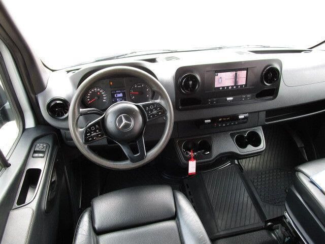 Mercedes-Benz 316 CDI Sprinter, Euro 6, Autom., AHK - Minibussi, Pikkubussi: kuva Mercedes-Benz 316 CDI Sprinter, Euro 6, Autom., AHK - Minibussi, Pikkubussi Mercedes-Benz 316 CDI Sprinter, Euro 6, Autom., AHK - Minibussi, Pikkubussi: kuva Mercedes-Benz 316 CDI Sprinter, Euro 6, Autom., AHK - Minibussi, Pikkubussi
