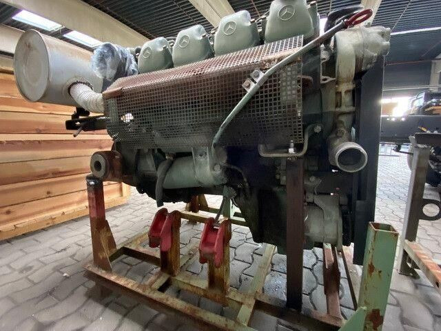 Moottori Mercedes-Benz OM 422 Motor, V8, 8 Zylinder, 10x am Lager: kuva Moottori Mercedes-Benz OM 422 Motor, V8, 8 Zylinder, 10x am Lager