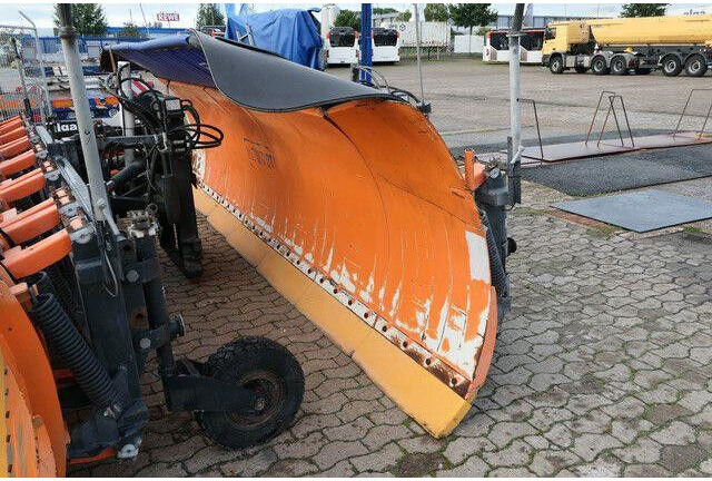 Schmidt MF 9.3, Schneeschild, 5.600mm, Winterdienst - Lumiaura: kuva Schmidt MF 9.3, Schneeschild, 5.600mm, Winterdienst - Lumiaura Schmidt MF 9.3, Schneeschild, 5.600mm, Winterdienst - Lumiaura: kuva Schmidt MF 9.3, Schneeschild, 5.600mm, Winterdienst - Lumiaura