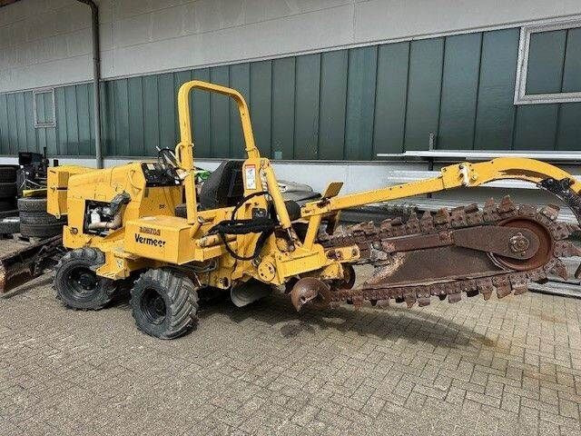 VERMEER RTX 450 4WD, Grabenfräse, Frästeife 1,5m, Allrad - Ojankaivuukone: kuva VERMEER RTX 450 4WD, Grabenfräse, Frästeife 1,5m, Allrad - Ojankaivuukone VERMEER RTX 450 4WD, Grabenfräse, Frästeife 1,5m, Allrad - Ojankaivuukone: kuva VERMEER RTX 450 4WD, Grabenfräse, Frästeife 1,5m, Allrad - Ojankaivuukone