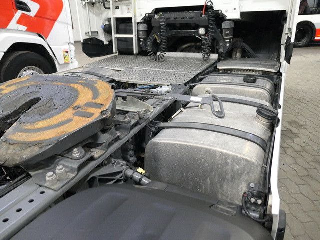 DAF XG 530 FT 4x2, Hydr., Klima, Alu-Felgen,Intarder - Vetopöytäauto: kuva DAF XG 530 FT 4x2, Hydr., Klima, Alu-Felgen,Intarder - Vetopöytäauto DAF XG 530 FT 4x2, Hydr., Klima, Alu-Felgen,Intarder - Vetopöytäauto: kuva DAF XG 530 FT 4x2, Hydr., Klima, Alu-Felgen,Intarder - Vetopöytäauto