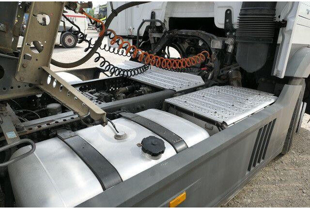 Mercedes-Benz 1843 LS Actros, MP4, Retarder, Waage, Spoiler - Vetopöytäauto: kuva Mercedes-Benz 1843 LS Actros, MP4, Retarder, Waage, Spoiler - Vetopöytäauto Mercedes-Benz 1843 LS Actros, MP4, Retarder, Waage, Spoiler - Vetopöytäauto: kuva Mercedes-Benz 1843 LS Actros, MP4, Retarder, Waage, Spoiler - Vetopöytäauto