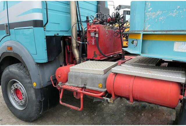 Mercedes-Benz 2644 S 6x4, Hydr., Blattfederung, 321tkm, ZSA - Vetopöytäauto: kuva Mercedes-Benz 2644 S 6x4, Hydr., Blattfederung, 321tkm, ZSA - Vetopöytäauto Mercedes-Benz 2644 S 6x4, Hydr., Blattfederung, 321tkm, ZSA - Vetopöytäauto: kuva Mercedes-Benz 2644 S 6x4, Hydr., Blattfederung, 321tkm, ZSA - Vetopöytäauto