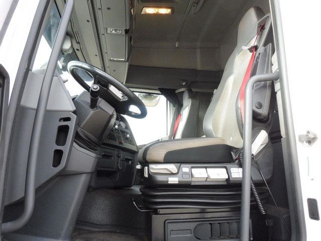 Renault T 480 4x2, Klima, Schlafliege, 2x Tank, Navi - Vetopöytäauto: kuva Renault T 480 4x2, Klima, Schlafliege, 2x Tank, Navi - Vetopöytäauto Renault T 480 4x2, Klima, Schlafliege, 2x Tank, Navi - Vetopöytäauto: kuva Renault T 480 4x2, Klima, Schlafliege, 2x Tank, Navi - Vetopöytäauto