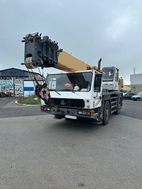 GROVE GMK 2035 - Ajoneuvonosturi: kuva GROVE GMK 2035 - Ajoneuvonosturi GROVE GMK 2035 - Ajoneuvonosturi: kuva GROVE GMK 2035 - Ajoneuvonosturi