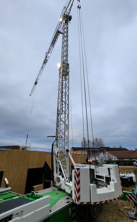 Liebherr - Ajoneuvonosturi: kuva Liebherr - Ajoneuvonosturi Liebherr - Ajoneuvonosturi: kuva Liebherr - Ajoneuvonosturi