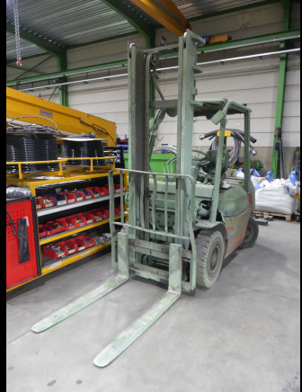 Chariot élévateur Toyota - Sähkötrukki: kuva Chariot élévateur Toyota - Sähkötrukki Chariot élévateur Toyota - Sähkötrukki: kuva Chariot élévateur Toyota - Sähkötrukki