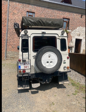 Land-Rover Defender 11O (2010) - Henkilöauto: kuva Land-Rover Defender 11O (2010) - Henkilöauto Land-Rover Defender 11O (2010) - Henkilöauto: kuva Land-Rover Defender 11O (2010) - Henkilöauto