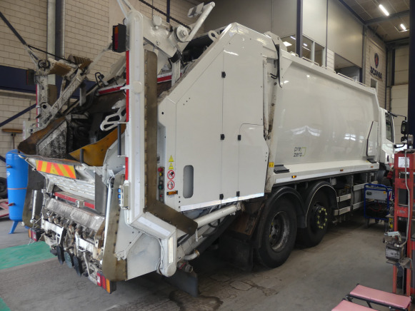 REF:01-BGF-8 - Camion poubelle DAF CF290FAG (2015-268.697 km) - Roska-auto: kuva REF:01-BGF-8 - Camion poubelle DAF CF290FAG (2015-268.697 km) - Roska-auto REF:01-BGF-8 - Camion poubelle DAF CF290FAG (2015-268.697 km) - Roska-auto: kuva REF:01-BGF-8 - Camion poubelle DAF CF290FAG (2015-268.697 km) - Roska-auto