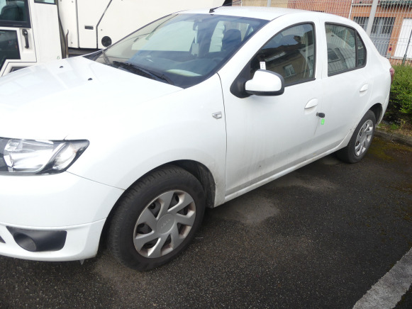 REF:20513 - Voiture Dacia Logan Berline (2013-97.655 km) - Sedan: kuva REF:20513 - Voiture Dacia Logan Berline (2013-97.655 km) - Sedan REF:20513 - Voiture Dacia Logan Berline (2013-97.655 km) - Sedan: kuva REF:20513 - Voiture Dacia Logan Berline (2013-97.655 km) - Sedan