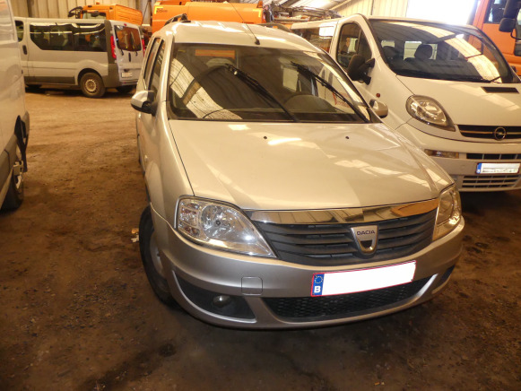 REF:2GBD456 - Voiture Dacia Logan Break SD (2011-85.514 km) - Farmari: kuva REF:2GBD456 - Voiture Dacia Logan Break SD (2011-85.514 km) - Farmari REF:2GBD456 - Voiture Dacia Logan Break SD (2011-85.514 km) - Farmari: kuva REF:2GBD456 - Voiture Dacia Logan Break SD (2011-85.514 km) - Farmari