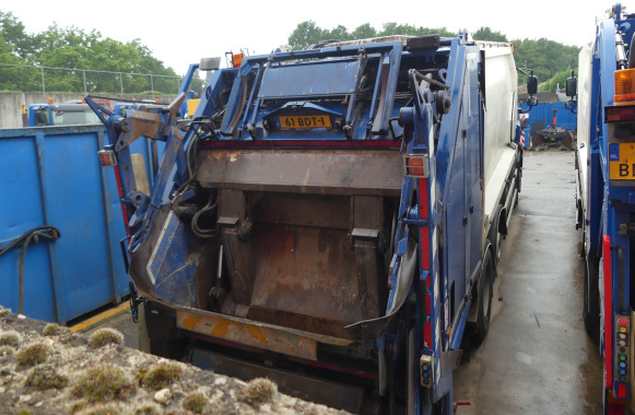 REF:61-BDT-1 - Camion poubelle DAF CF 290 FAG (2014-364.476 km) - Roska-auto: kuva REF:61-BDT-1 - Camion poubelle DAF CF 290 FAG (2014-364.476 km) - Roska-auto REF:61-BDT-1 - Camion poubelle DAF CF 290 FAG (2014-364.476 km) - Roska-auto: kuva REF:61-BDT-1 - Camion poubelle DAF CF 290 FAG (2014-364.476 km) - Roska-auto