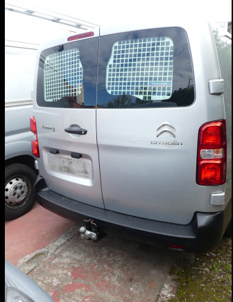REF:1-SJF-161 - Camionnette utilitaire Citroen Jumpy (2017-192.000 km) - Numéro de châssis : VF7VFAHHWHZ033804 - Tavara-auto: kuva REF:1-SJF-161 - Camionnette utilitaire Citroen Jumpy (2017-192.000 km) - Numéro de châssis : VF7VFAHHWHZ033804 - Tavara-auto REF:1-SJF-161 - Camionnette utilitaire Citroen Jumpy (2017-192.000 km) - Numéro de châssis : VF7VFAHHWHZ033804 - Tavara-auto: kuva REF:1-SJF-161 - Camionnette utilitaire Citroen Jumpy (2017-192.000 km) - Numéro de châssis : VF7VFAHHWHZ033804 - Tavara-auto