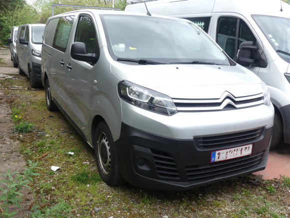REF:1-SJF-161 - Camionnette utilitaire Citroen Jumpy (2017-192.000 km) - Numéro de châssis : VF7VFAHHWHZ033804 - Tavara-auto: kuva REF:1-SJF-161 - Camionnette utilitaire Citroen Jumpy (2017-192.000 km) - Numéro de châssis : VF7VFAHHWHZ033804 - Tavara-auto REF:1-SJF-161 - Camionnette utilitaire Citroen Jumpy (2017-192.000 km) - Numéro de châssis : VF7VFAHHWHZ033804 - Tavara-auto: kuva REF:1-SJF-161 - Camionnette utilitaire Citroen Jumpy (2017-192.000 km) - Numéro de châssis : VF7VFAHHWHZ033804 - Tavara-auto