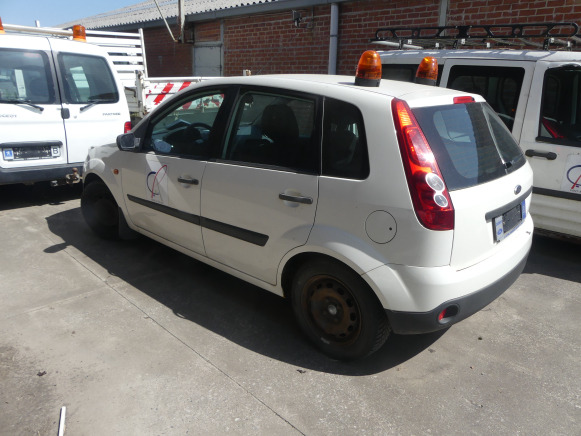 Voiture Ford FIESTA (2006-110.830 km) - Henkilöauto: kuva Voiture Ford FIESTA (2006-110.830 km) - Henkilöauto Voiture Ford FIESTA (2006-110.830 km) - Henkilöauto: kuva Voiture Ford FIESTA (2006-110.830 km) - Henkilöauto