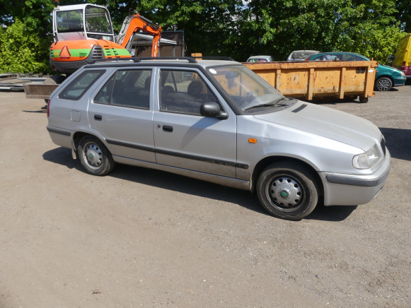 Voiture Skoda Felicia Break (1999-134.345 km) - Henkilöauto: kuva Voiture Skoda Felicia Break (1999-134.345 km) - Henkilöauto Voiture Skoda Felicia Break (1999-134.345 km) - Henkilöauto: kuva Voiture Skoda Felicia Break (1999-134.345 km) - Henkilöauto