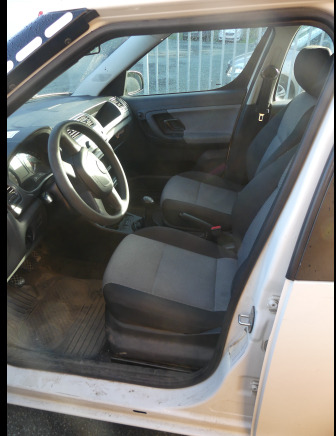 Voiture Skoda Roomster (2010-118.919 km) - Henkilöauto: kuva Voiture Skoda Roomster (2010-118.919 km) - Henkilöauto Voiture Skoda Roomster (2010-118.919 km) - Henkilöauto: kuva Voiture Skoda Roomster (2010-118.919 km) - Henkilöauto