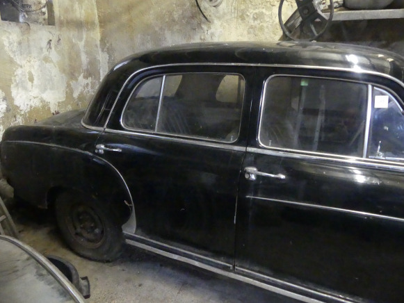 Voiture ancêtre Mercedes-Benz 220S Poton - Henkilöauto: kuva Voiture ancêtre Mercedes-Benz 220S Poton - Henkilöauto Voiture ancêtre Mercedes-Benz 220S Poton - Henkilöauto: kuva Voiture ancêtre Mercedes-Benz 220S Poton - Henkilöauto