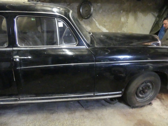 Voiture ancêtre Mercedes-Benz 220S Poton - Henkilöauto: kuva Voiture ancêtre Mercedes-Benz 220S Poton - Henkilöauto Voiture ancêtre Mercedes-Benz 220S Poton - Henkilöauto: kuva Voiture ancêtre Mercedes-Benz 220S Poton - Henkilöauto