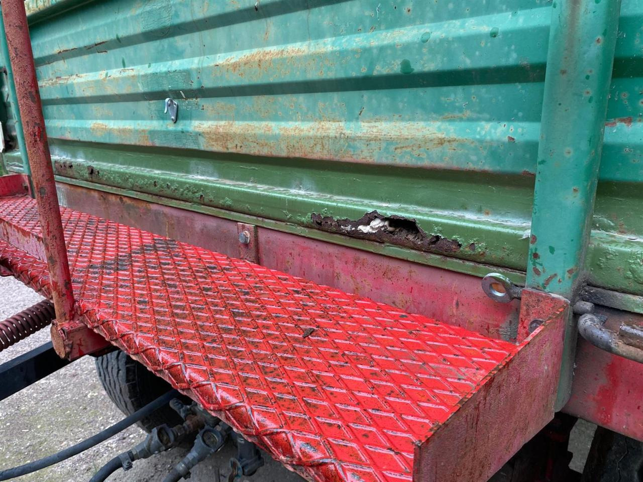 Agromet T-149 - Kippiauto perävaunu: kuva Agromet T-149 - Kippiauto perävaunu Agromet T-149 - Kippiauto perävaunu: kuva Agromet T-149 - Kippiauto perävaunu