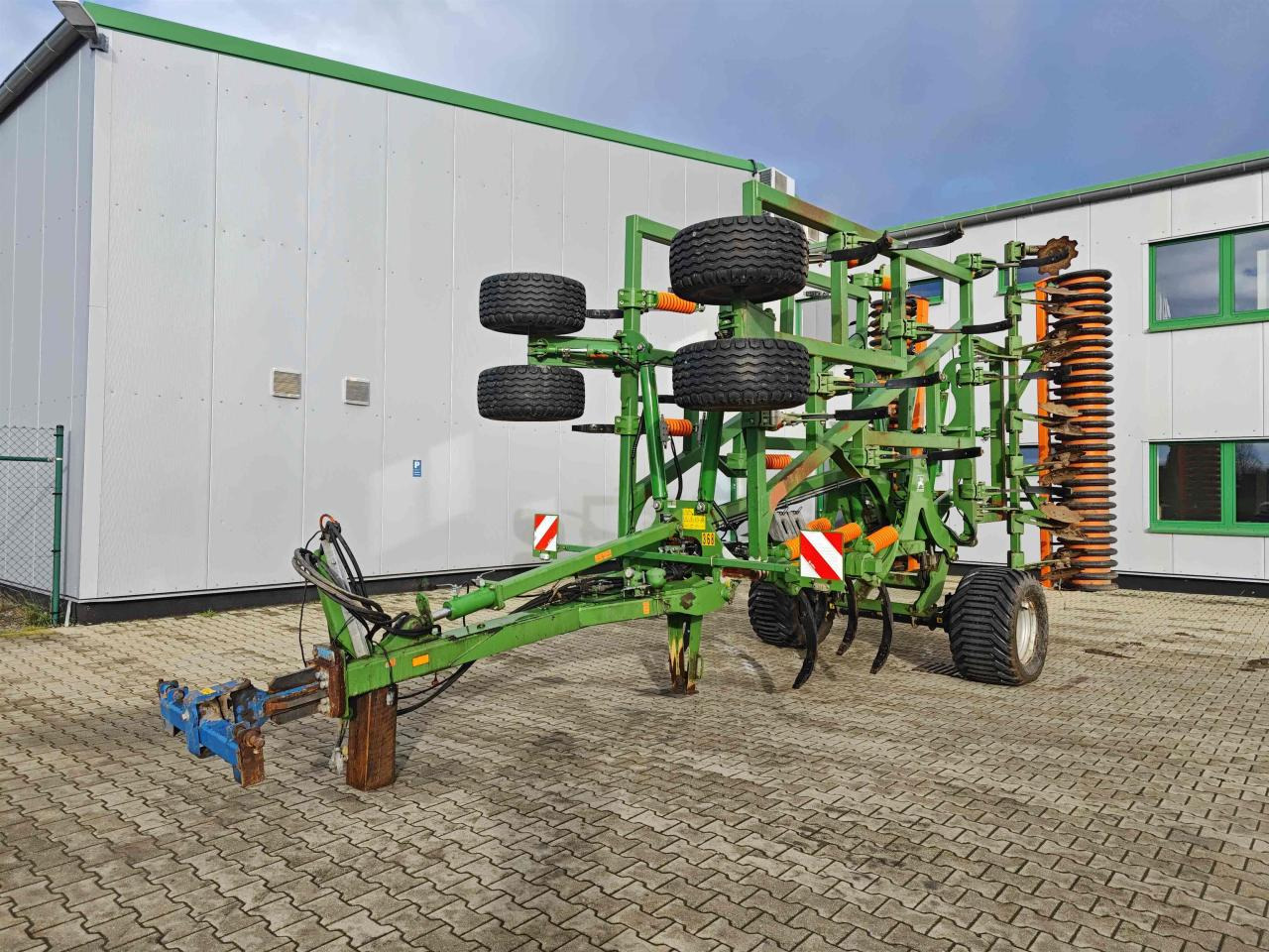 Amazone Cenius 7003-2TX - Kultivaattori: kuva Amazone Cenius 7003-2TX - Kultivaattori Amazone Cenius 7003-2TX - Kultivaattori: kuva Amazone Cenius 7003-2TX - Kultivaattori