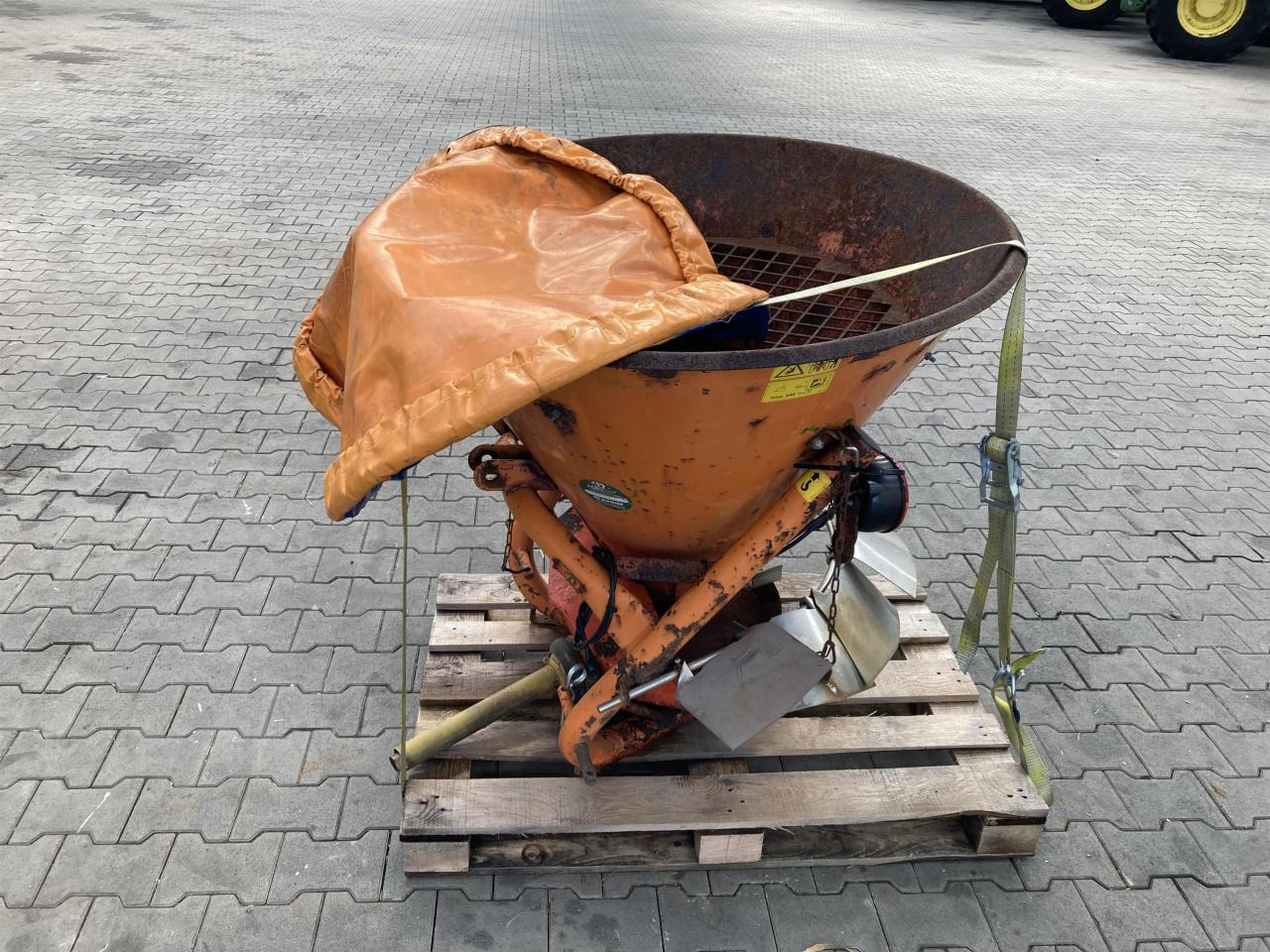 Amazone EK-S 260 - Lannoitteenlevitin: kuva Amazone EK-S 260 - Lannoitteenlevitin Amazone EK-S 260 - Lannoitteenlevitin: kuva Amazone EK-S 260 - Lannoitteenlevitin