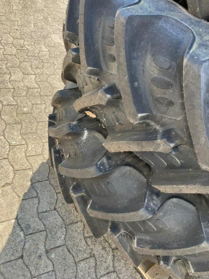 BKT 480/65R28 - Rengas - Maatalouskoneet: kuva BKT 480/65R28 - Rengas - Maatalouskoneet BKT 480/65R28 - Rengas - Maatalouskoneet: kuva BKT 480/65R28 - Rengas - Maatalouskoneet