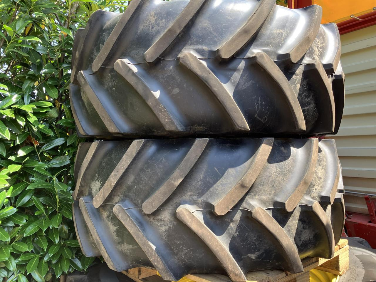 Continental 480/70R24 - Rengas - Maatalouskoneet: kuva Continental 480/70R24 - Rengas - Maatalouskoneet Continental 480/70R24 - Rengas - Maatalouskoneet: kuva Continental 480/70R24 - Rengas - Maatalouskoneet