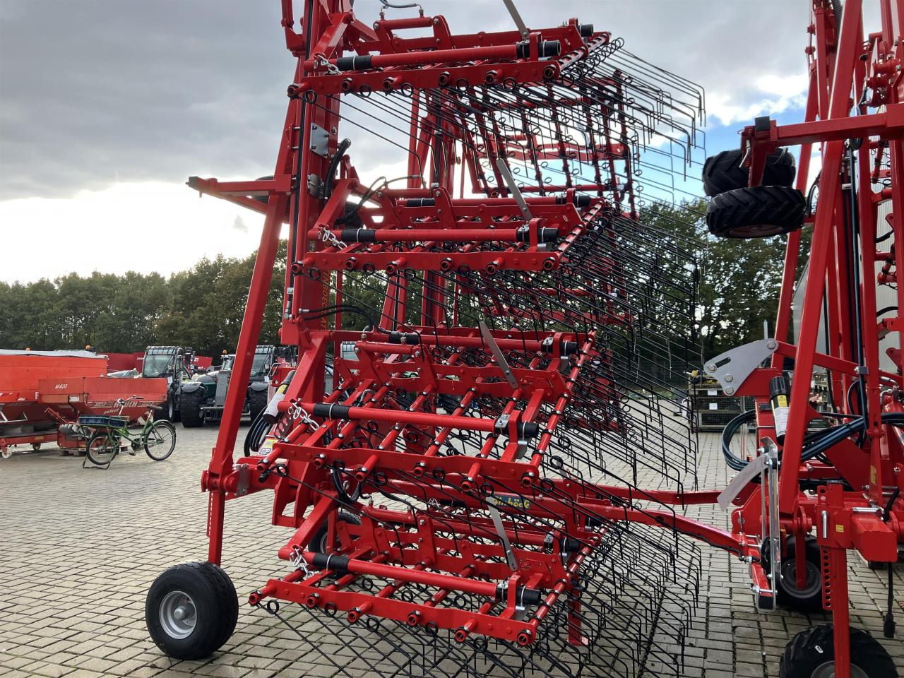 Maanmuokkauskone Einböck Aerostar 1200 Classic: kuva Maanmuokkauskone Einböck Aerostar 1200 Classic