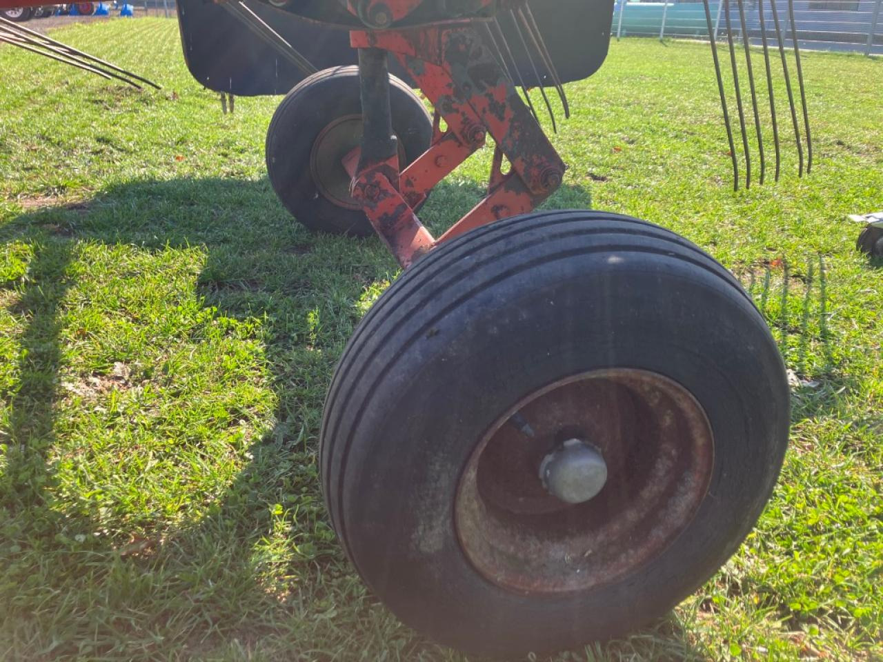 Fella TS 325 - Pöyhin: kuva Fella TS 325 - Pöyhin Fella TS 325 - Pöyhin: kuva Fella TS 325 - Pöyhin