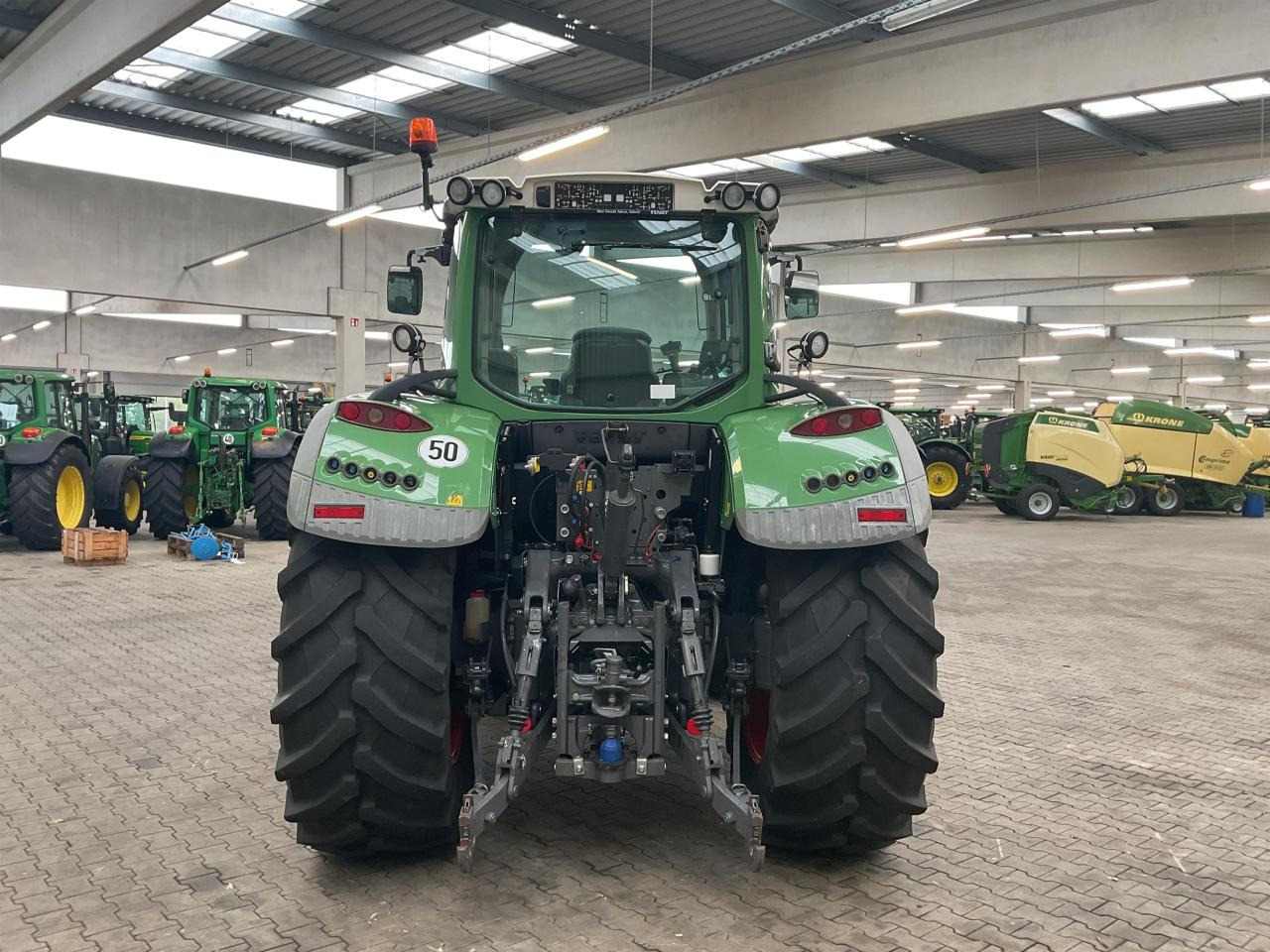 Fendt 718 Vario Profi - Traktori: kuva Fendt 718 Vario Profi - Traktori Fendt 718 Vario Profi - Traktori: kuva Fendt 718 Vario Profi - Traktori