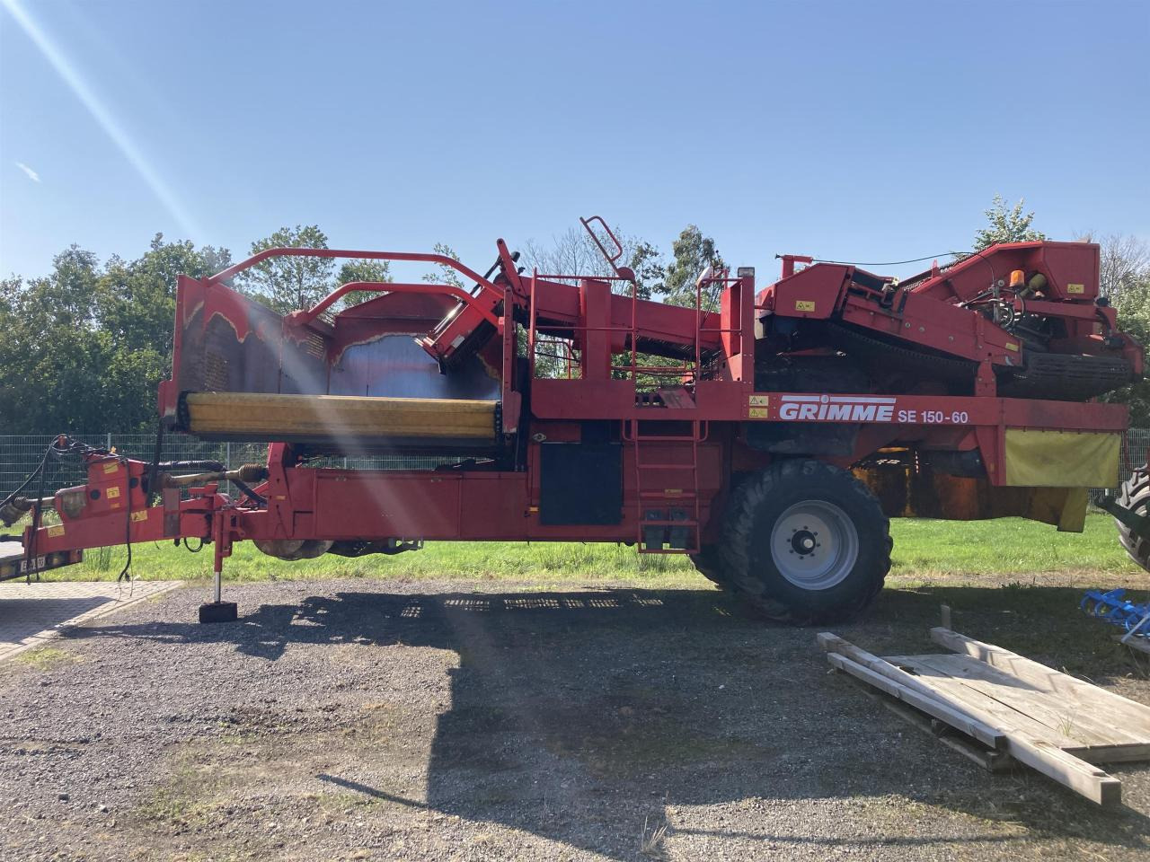 Grimme SE 150-60 NB - Perunannostokone: kuva Grimme SE 150-60 NB - Perunannostokone Grimme SE 150-60 NB - Perunannostokone: kuva Grimme SE 150-60 NB - Perunannostokone