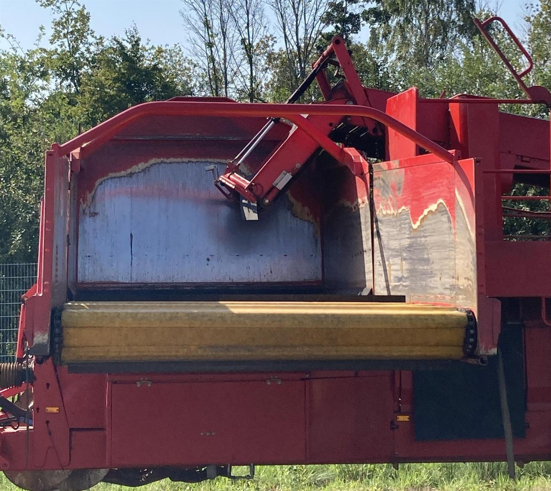 Grimme SE 150-60 NB - Perunannostokone: kuva Grimme SE 150-60 NB - Perunannostokone Grimme SE 150-60 NB - Perunannostokone: kuva Grimme SE 150-60 NB - Perunannostokone