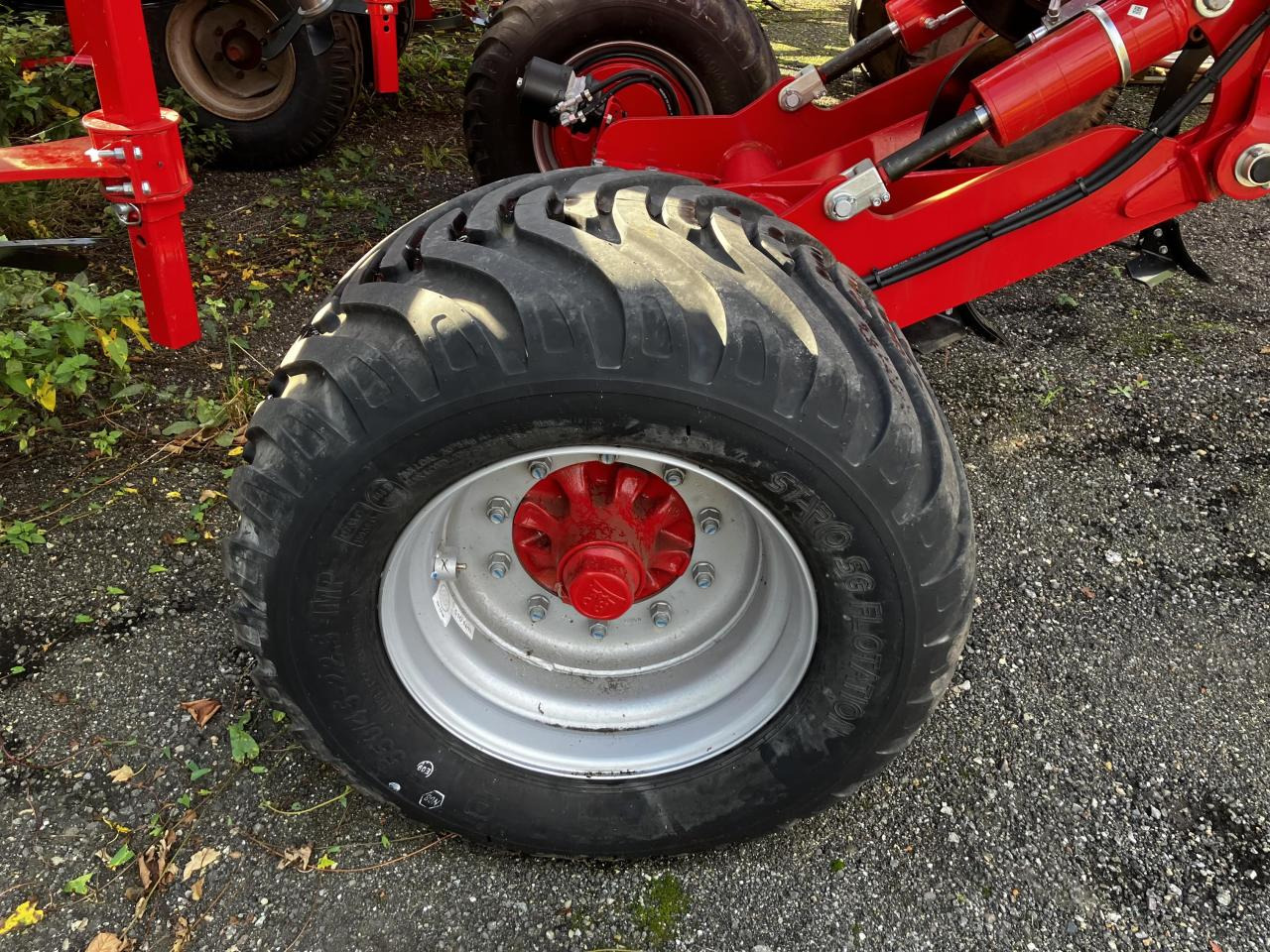 Horsch Terrano 5.4 GX - Kultivaattori: kuva Horsch Terrano 5.4 GX - Kultivaattori Horsch Terrano 5.4 GX - Kultivaattori: kuva Horsch Terrano 5.4 GX - Kultivaattori