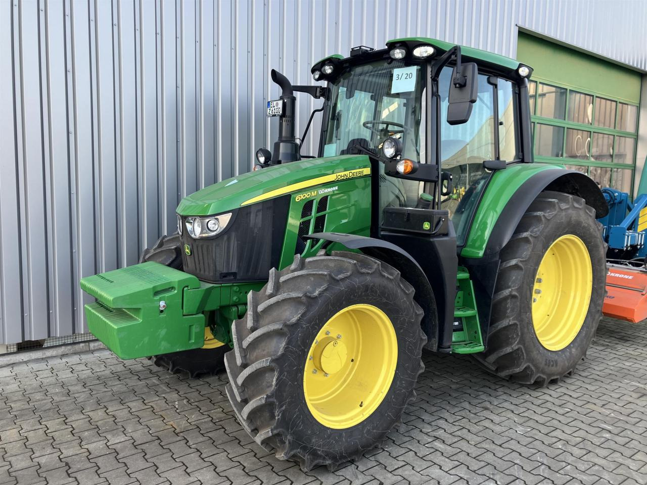 John Deere 6100M - Traktori: kuva John Deere 6100M - Traktori John Deere 6100M - Traktori: kuva John Deere 6100M - Traktori