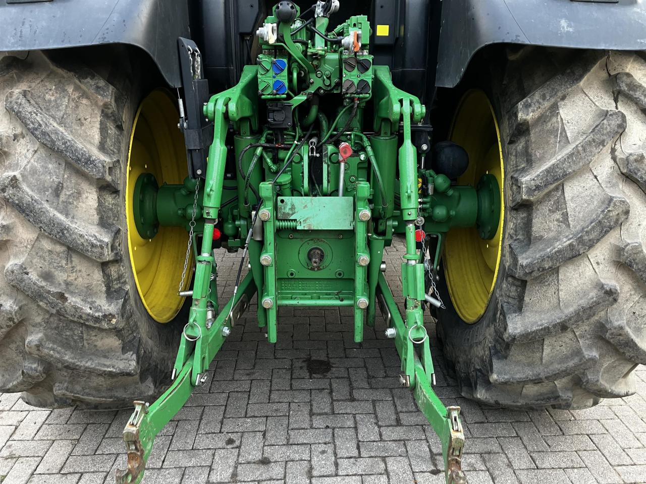 John Deere 6150R - Traktori: kuva John Deere 6150R - Traktori John Deere 6150R - Traktori: kuva John Deere 6150R - Traktori