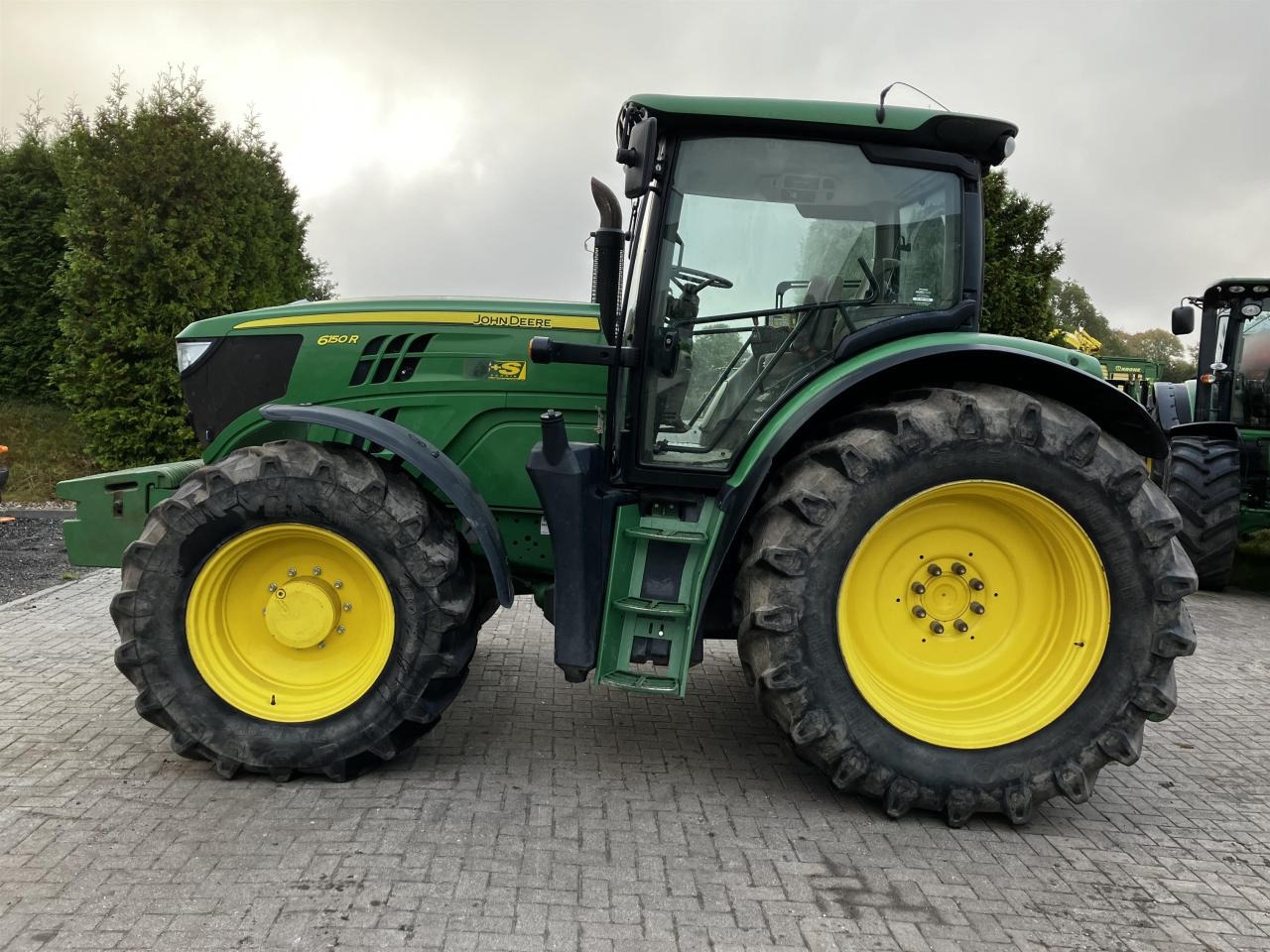 John Deere 6150R - Traktori: kuva John Deere 6150R - Traktori John Deere 6150R - Traktori: kuva John Deere 6150R - Traktori