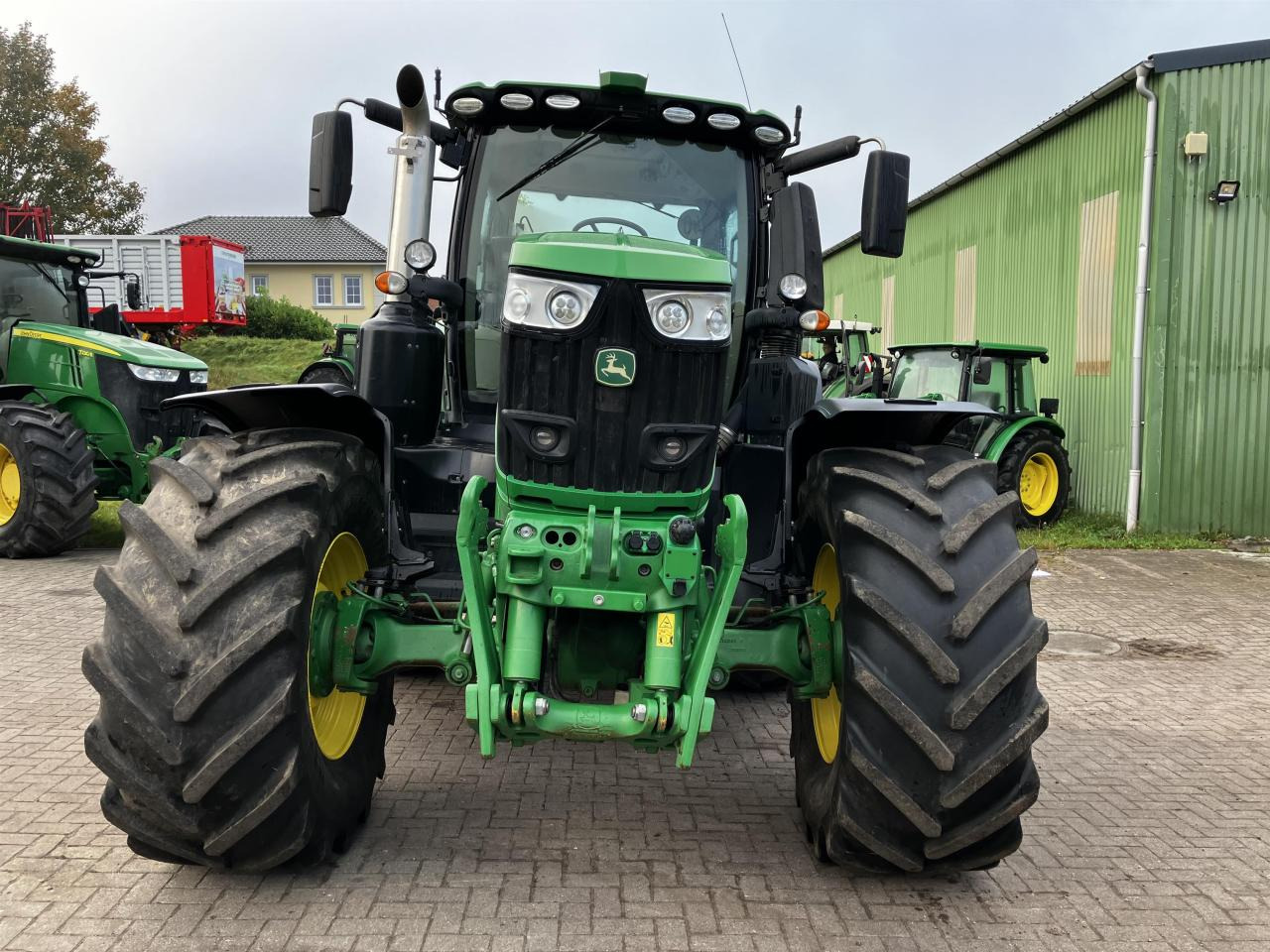 John Deere 6230R - Traktori: kuva John Deere 6230R - Traktori John Deere 6230R - Traktori: kuva John Deere 6230R - Traktori