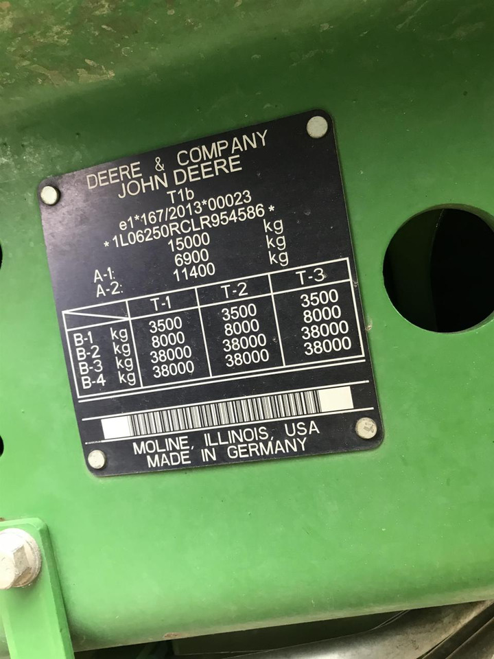 Traktori John Deere 6250R: kuva Traktori John Deere 6250R Traktori John Deere 6250R: kuva Traktori John Deere 6250R