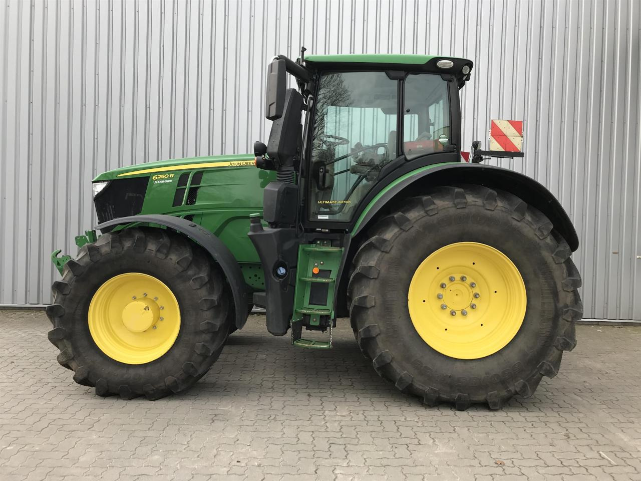 John Deere 6250R - Traktori: kuva John Deere 6250R - Traktori John Deere 6250R - Traktori: kuva John Deere 6250R - Traktori