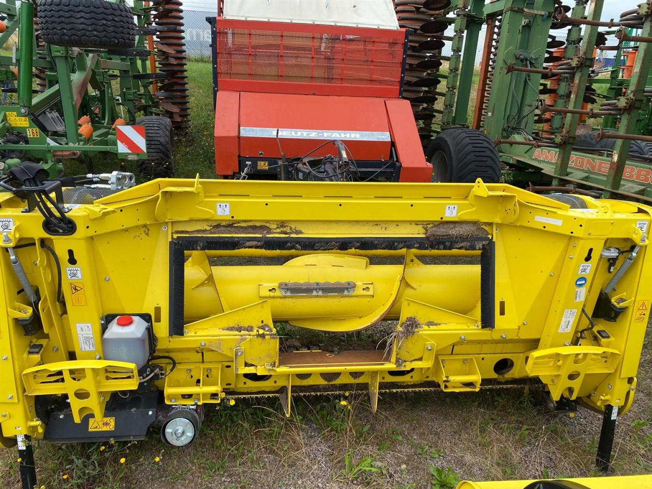 John Deere 639 - Lisävarusteet - silppuri: kuva John Deere 639 - Lisävarusteet - silppuri John Deere 639 - Lisävarusteet - silppuri: kuva John Deere 639 - Lisävarusteet - silppuri