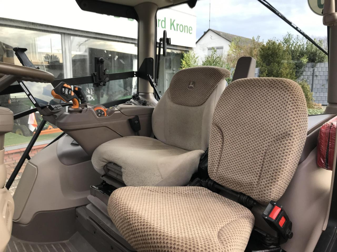 John Deere 6R 140 - Traktori: kuva John Deere 6R 140 - Traktori John Deere 6R 140 - Traktori: kuva John Deere 6R 140 - Traktori