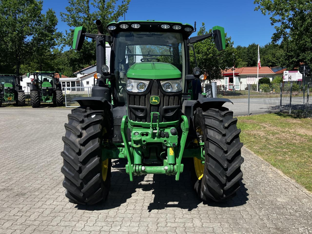 John Deere 6R 155 - Traktori: kuva John Deere 6R 155 - Traktori John Deere 6R 155 - Traktori: kuva John Deere 6R 155 - Traktori