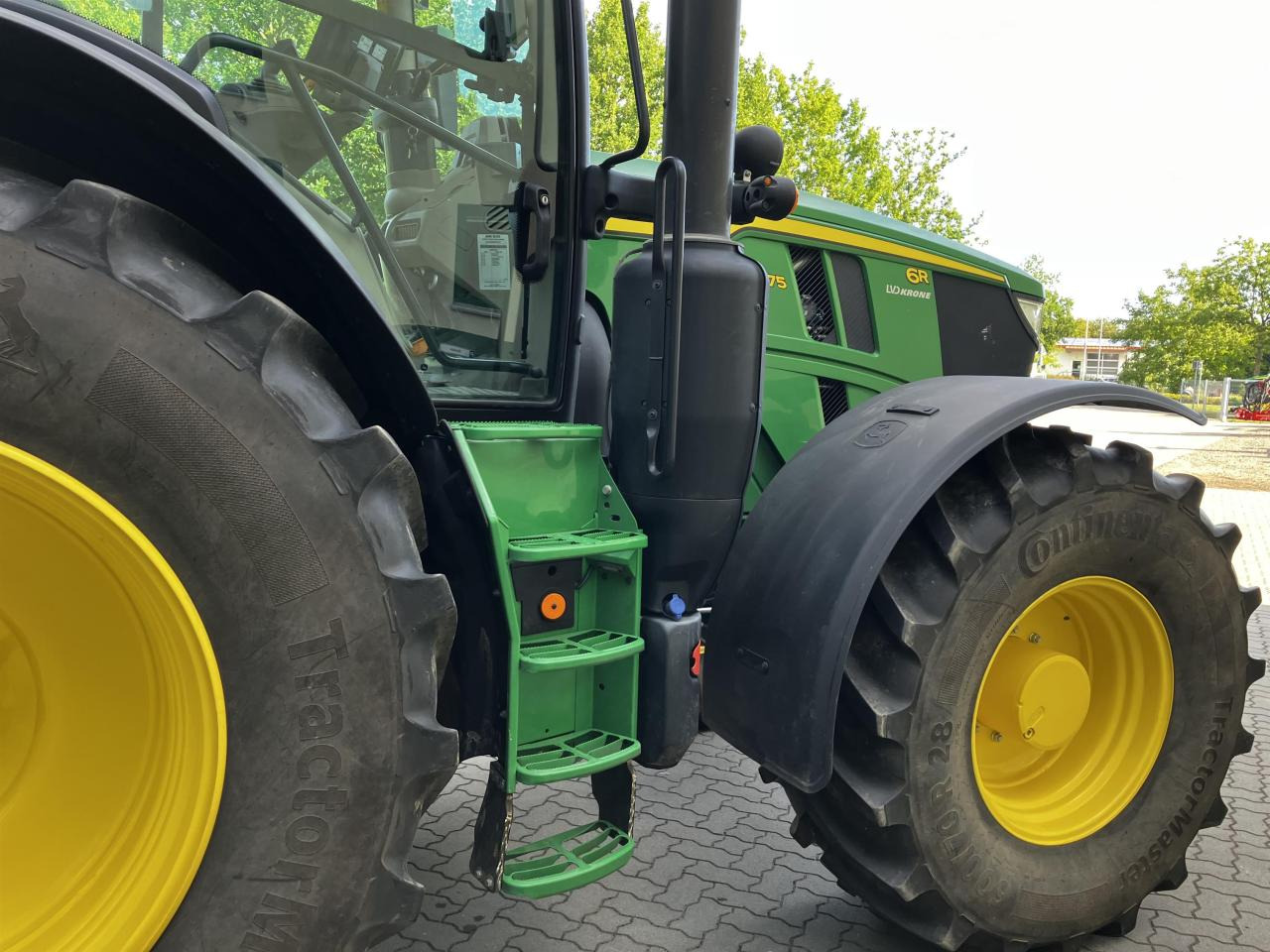 John Deere 6R 175 - Traktori: kuva John Deere 6R 175 - Traktori John Deere 6R 175 - Traktori: kuva John Deere 6R 175 - Traktori