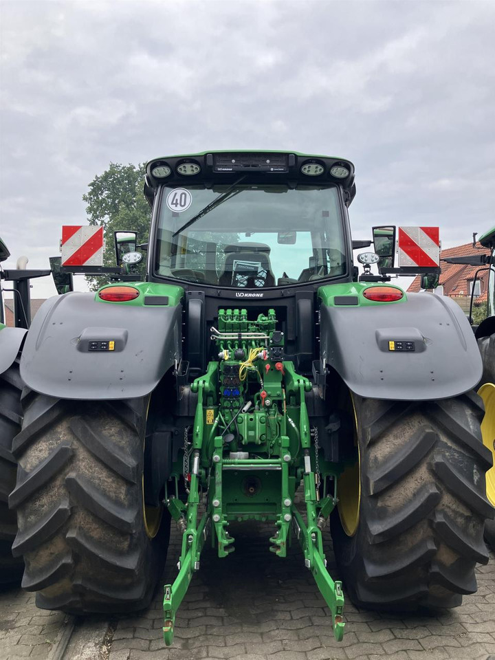 John Deere 6R 215 - Traktori: kuva John Deere 6R 215 - Traktori John Deere 6R 215 - Traktori: kuva John Deere 6R 215 - Traktori
