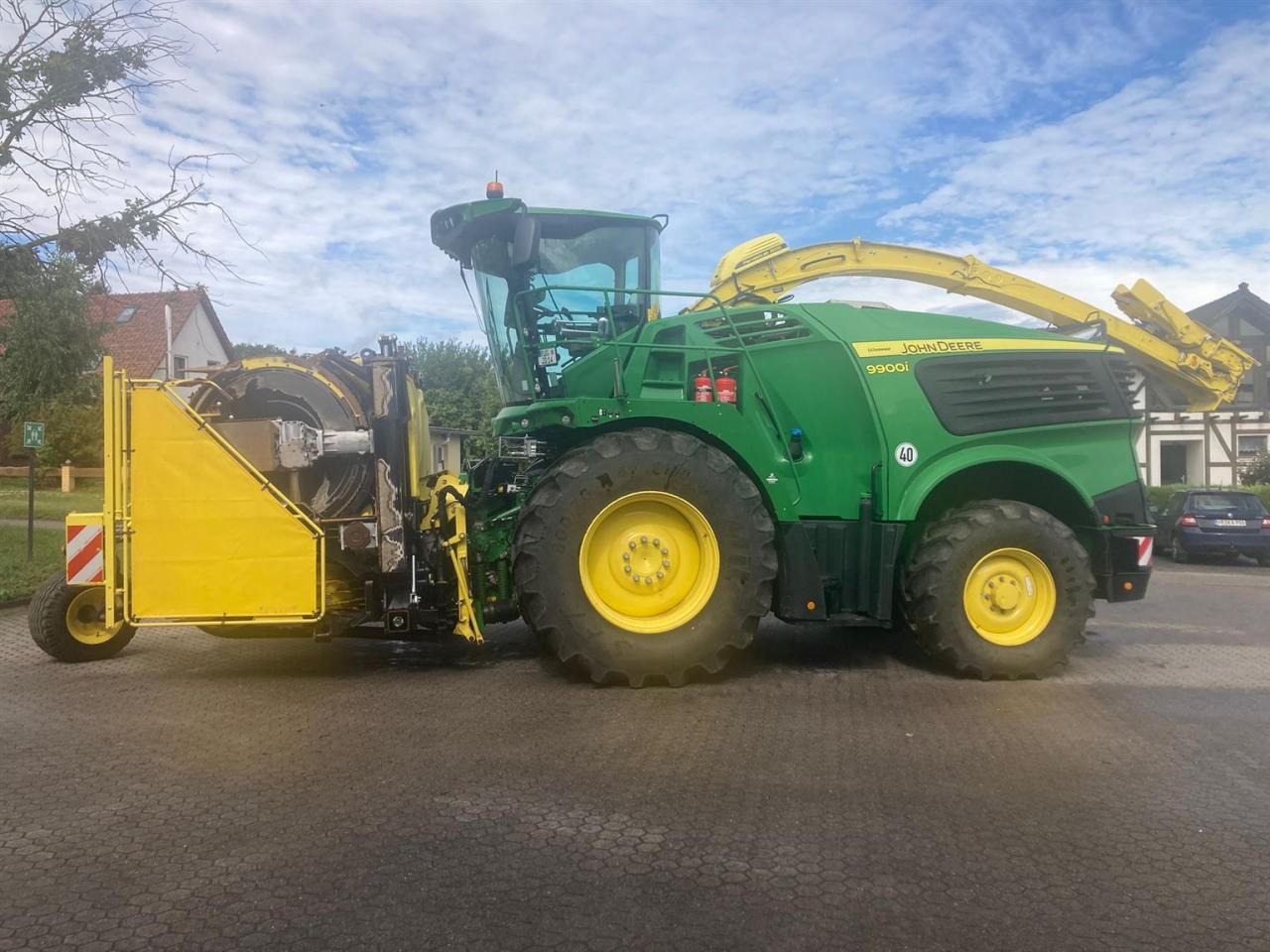 John Deere 9900i - Itsekulkeva silppuri: kuva John Deere 9900i - Itsekulkeva silppuri John Deere 9900i - Itsekulkeva silppuri: kuva John Deere 9900i - Itsekulkeva silppuri